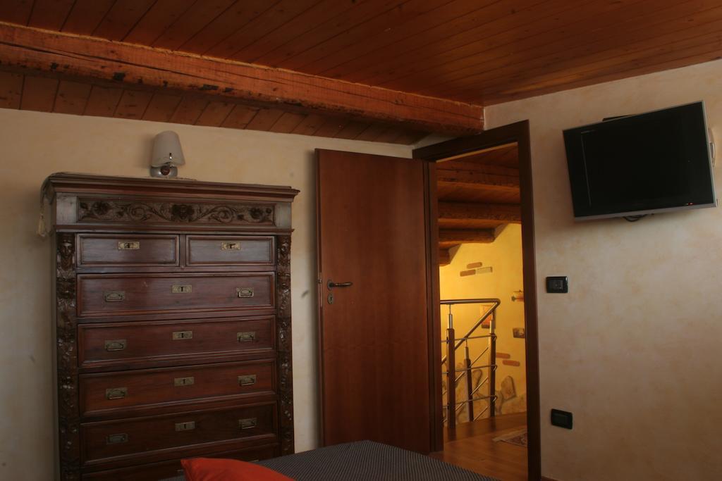 Alla Corte Dei Ventimiglia Montelepre Exterior photo