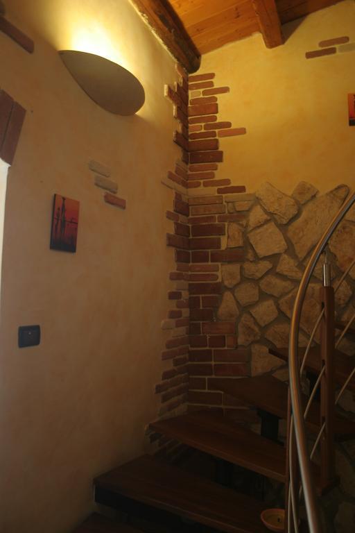 Alla Corte Dei Ventimiglia Montelepre Exterior photo