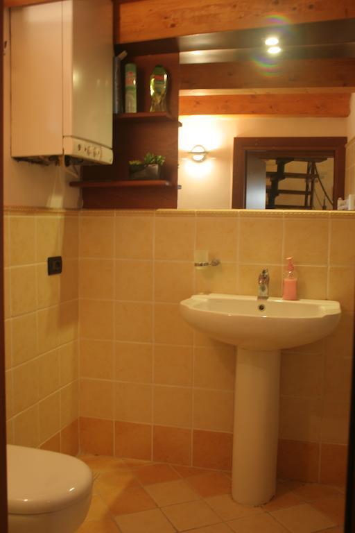Alla Corte Dei Ventimiglia Montelepre Exterior photo